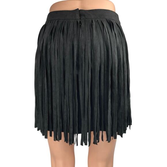 BB Dakota Barton Black Faux Suede Fringe High Waisted A Line Mini Skirt Size 0 - Picture 3 of 6